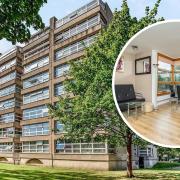 Zoopla is selling an impressive flat in the heart of Greenwich that is chain free and up for less than £250K.