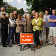 Belton Road residents campaign against 'dangerous' roadworks