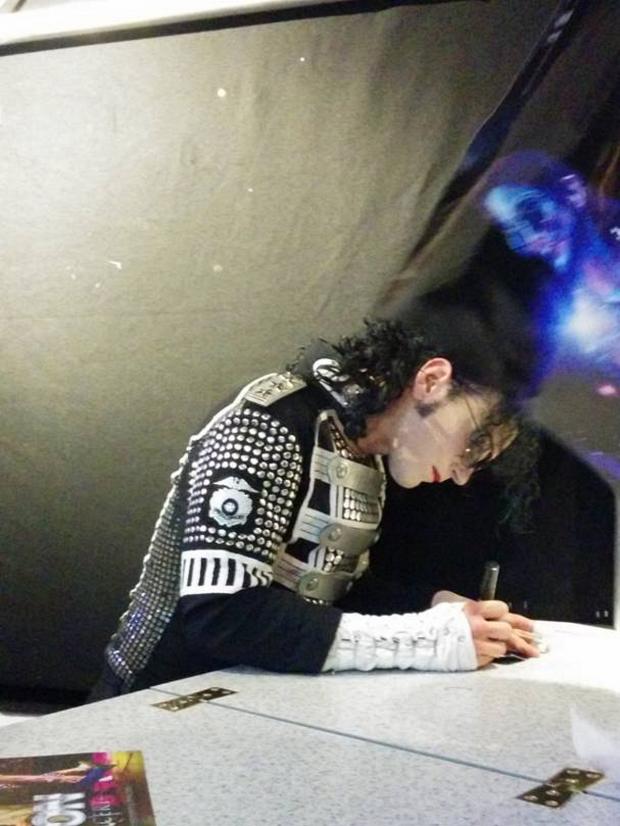 News Shopper: Michael Jackson's ghost can be seen on the right of the photo