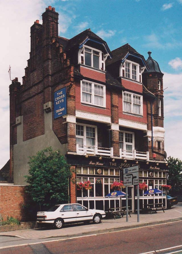 The Cross Keys was situated at 36 Erith High Street. Picture: closedpubs.co.uk & Graham Finn