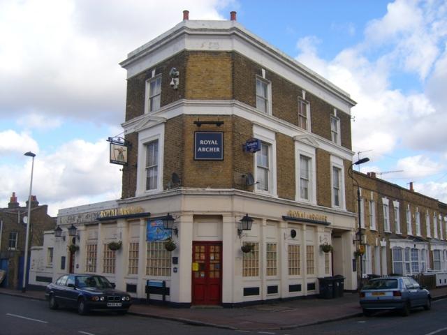 The Royal Archer was situated at 1 Egmont Street, SE14. This pub is now used as flats. Picture: closedpubs.co.uk & Darkstar