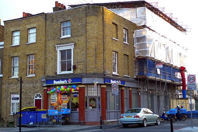 The Hatcham Arms was situated at 94 New Cross Road. Known as Down The Hatch at time of closure, this pub is now used as a Dominos pizza outlet. Picture: closedpubs.cco.uk & Ewan M