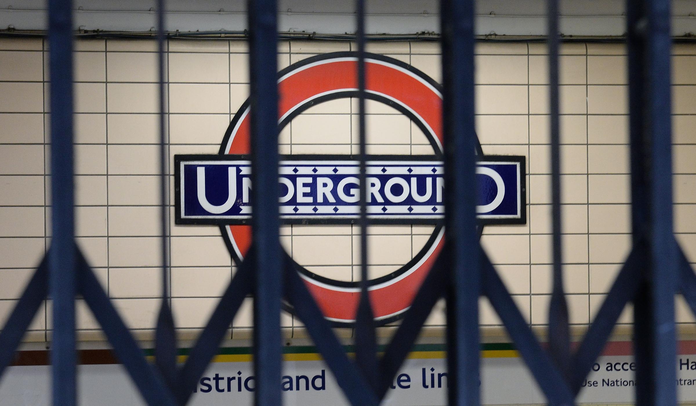 Tube chiefs and unions in talks to avoid more strikes