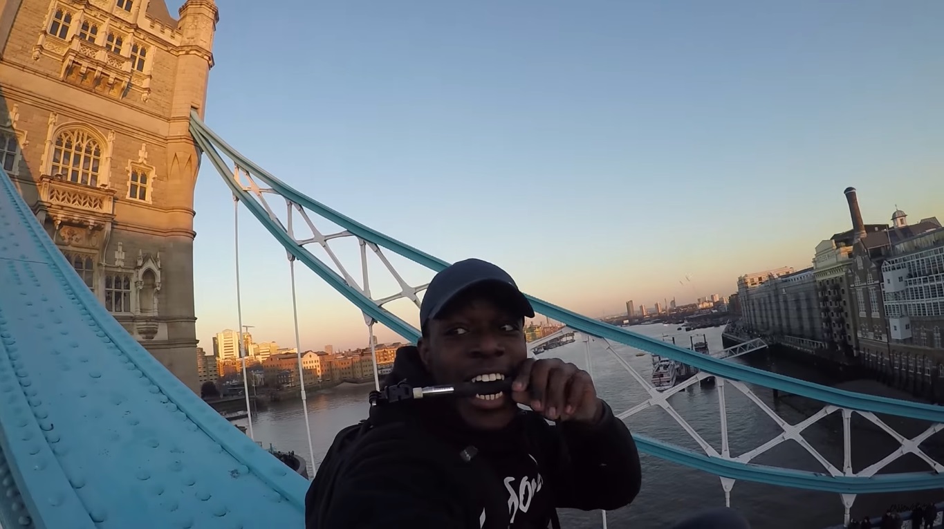 Lewisham daredevil teen scales Tower Bridge in broad daylight for Youtube stunt - News Shopper