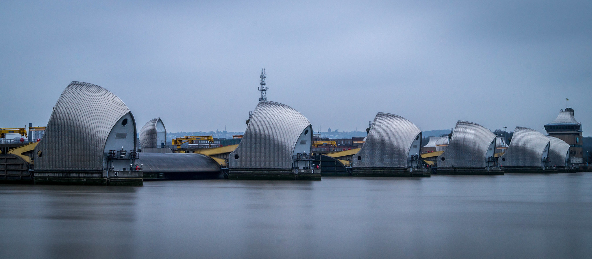 Higher Than Normal Tides Prompt Flood Warnings And Thames Barrier Closure News Shopper