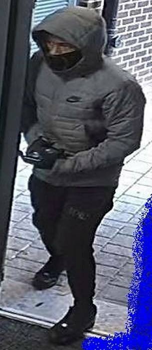 CCTV appeal over violent robbery in Greenwich