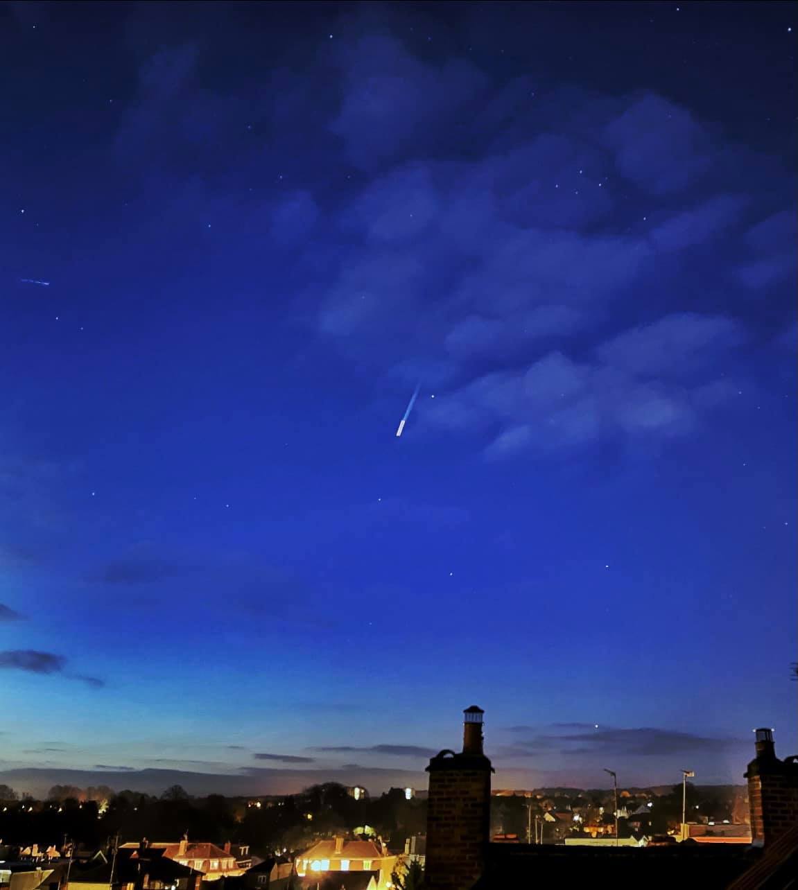 Lyrid meteors hurtling over Orpington - Stephen Sangster