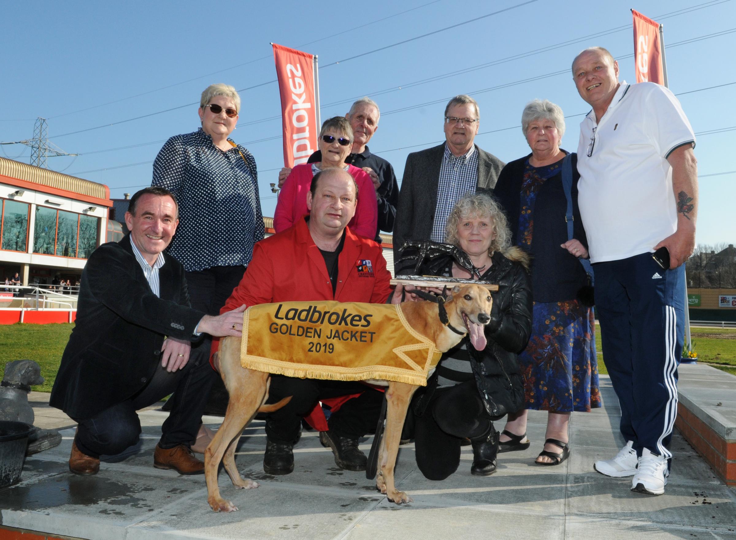 Stardom poses with her owners The Jabber Crew as Mick Pacey holds partner/trainer Heather Dimmock’s Golden Jacket winner. Crayford. Photo: © Steve Nash
