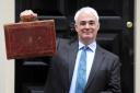 Alistair Darling, former Labour chancellor, has died at the age of 70, a family spokesman has announced