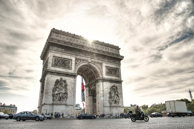 News Shopper: Merchant logo Arc de Triomphe in Paris. Credit: Canva