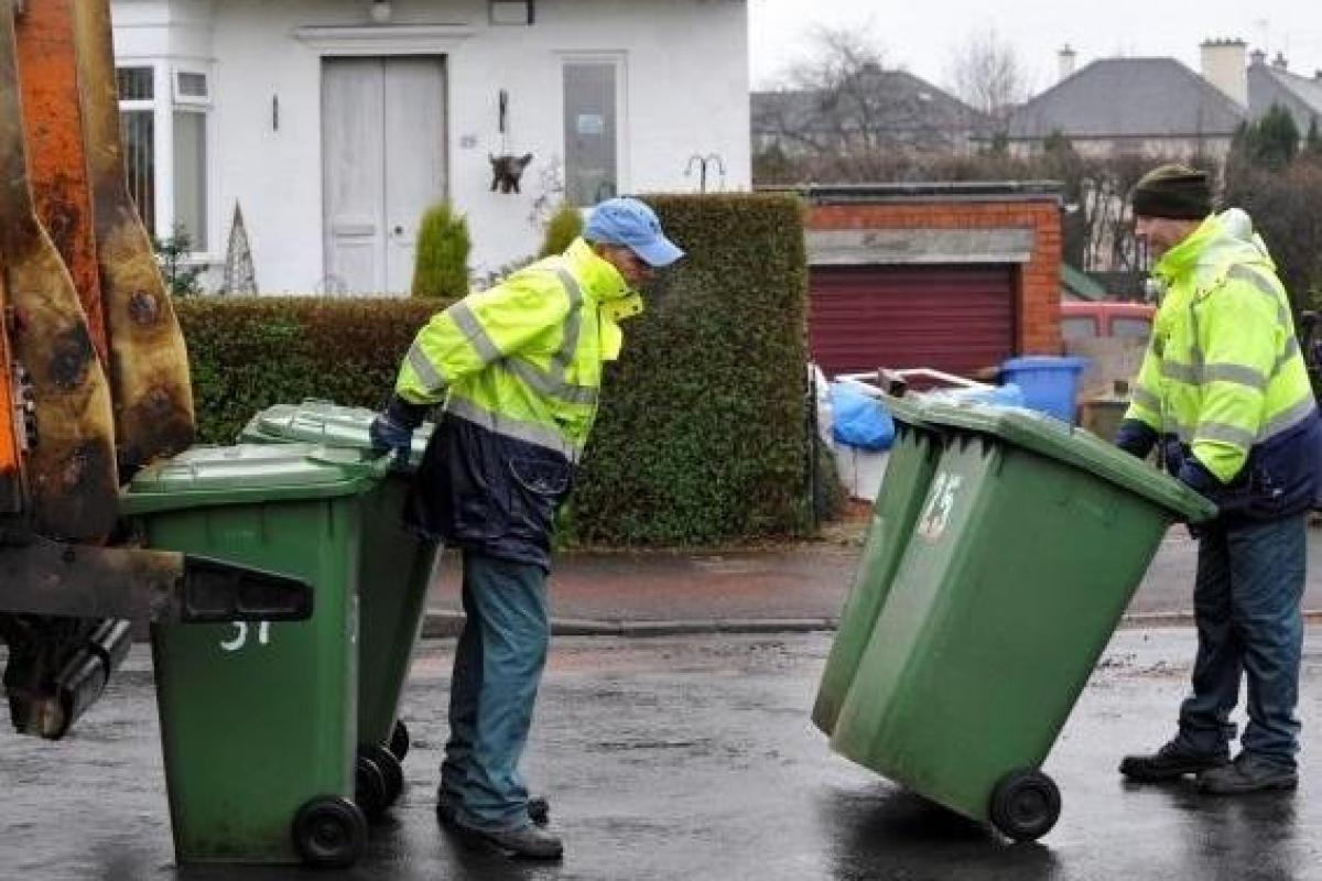 The staff employed by Bexley council contractor Countrystyle Recycling, will begin a two-week strike next Tuesday in a dispute over pay and working conditions