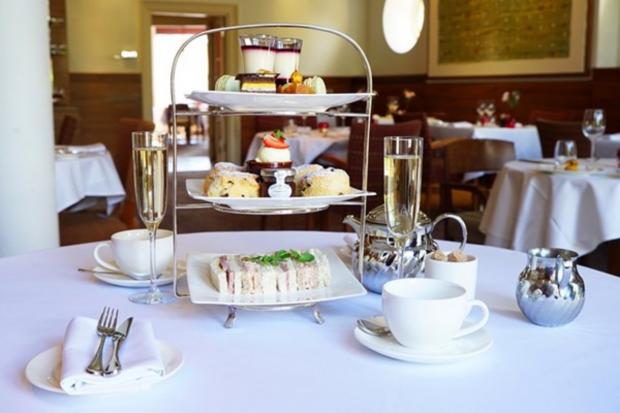 News Shopper: Champagne Afternoon Tea (Buyagift)