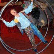 Panto star Bobby Davro joins the circus at Bluewater's Winter Wonderland