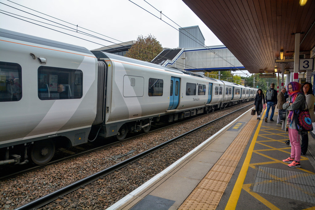 Southeastern trains- Fallen tree causes delays and cancellations | News ...